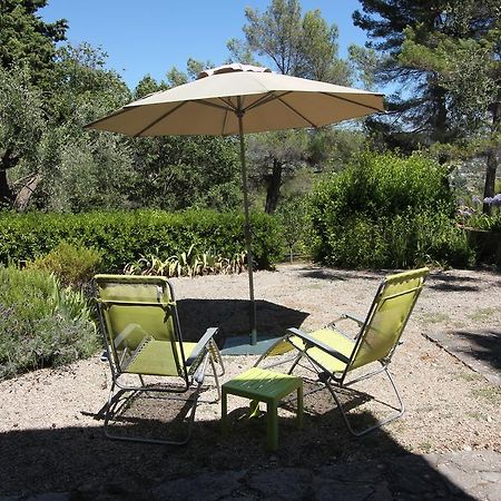 Le Clos Des Canebiers Bed and Breakfast Grasse Exteriör bild