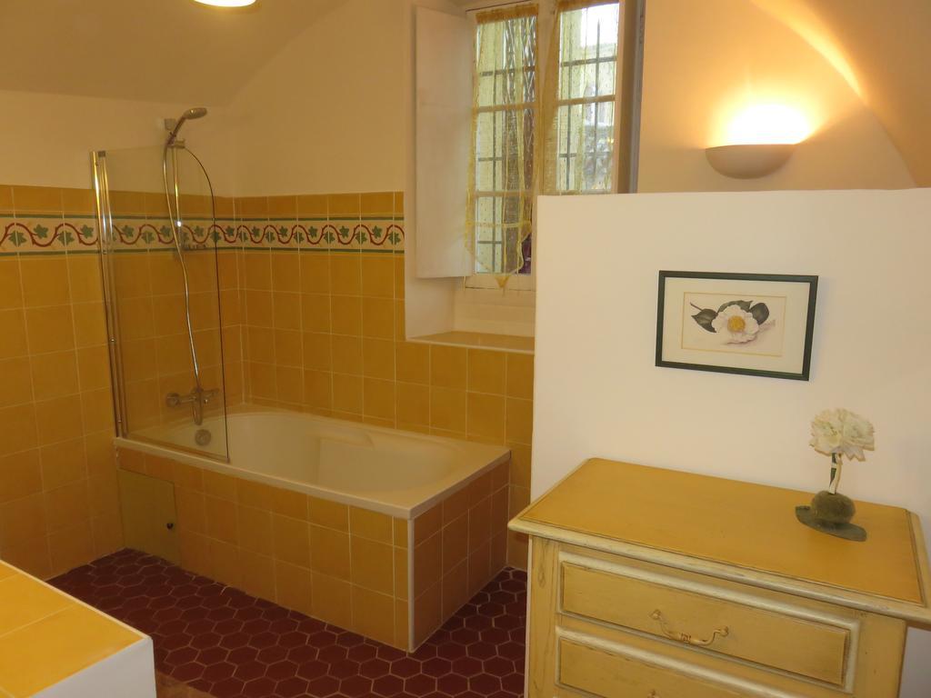 Le Clos Des Canebiers Bed and Breakfast Grasse Rum bild