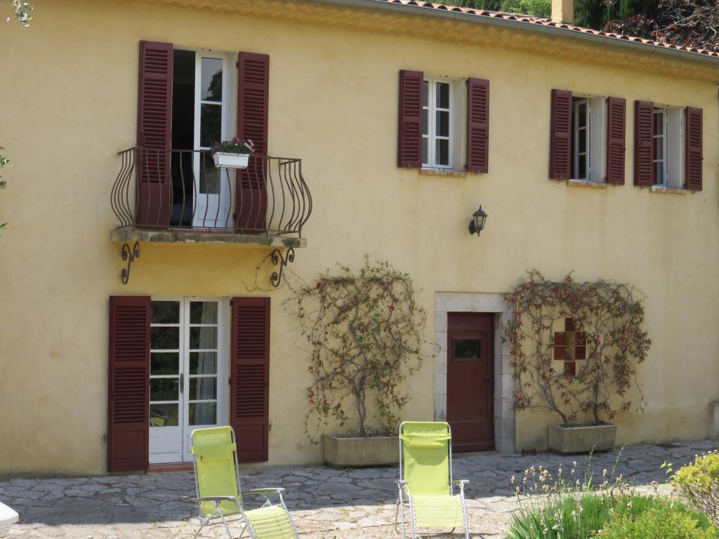 Le Clos Des Canebiers Bed and Breakfast Grasse Exteriör bild